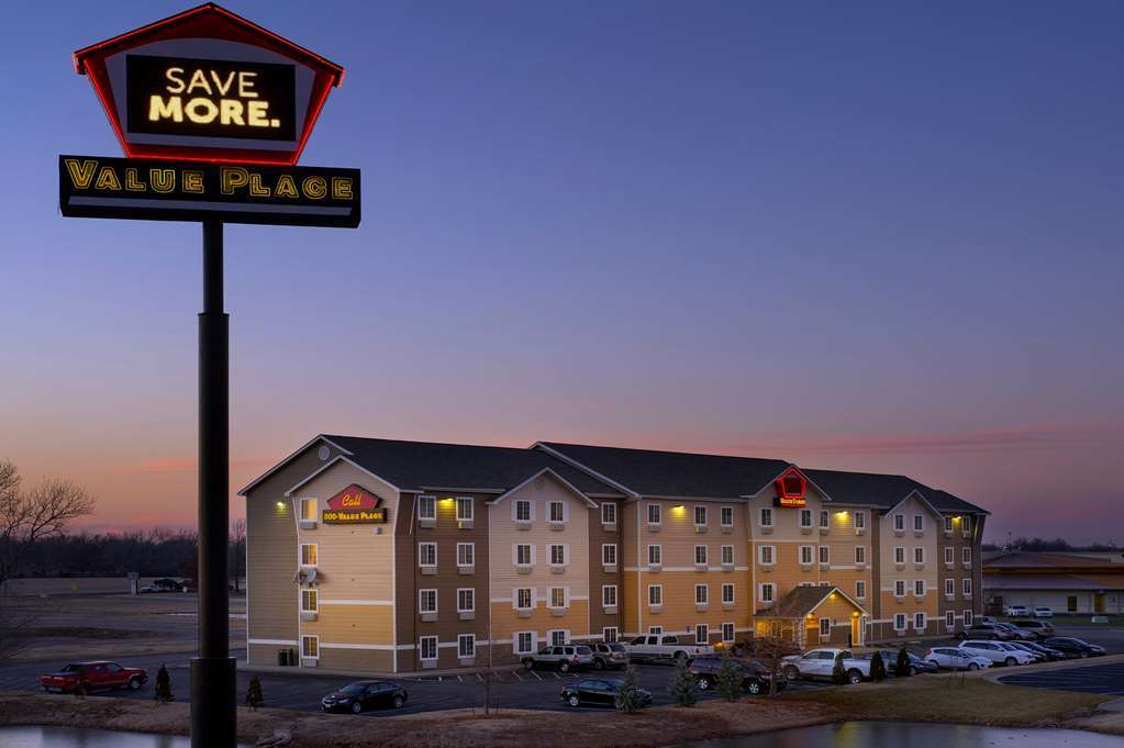 Extended Stay America Select Suites - Wichita - Airport Экстерьер фото