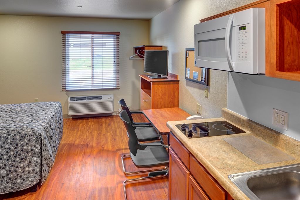 Extended Stay America Select Suites - Wichita - Airport Номер фото