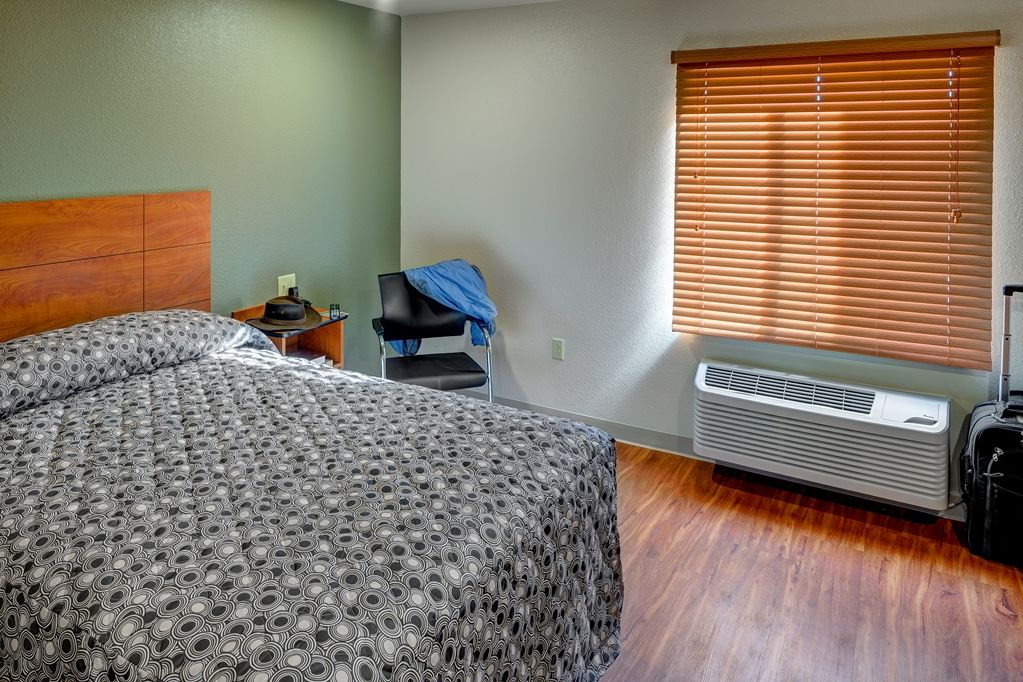 Extended Stay America Select Suites - Wichita - Airport Номер фото